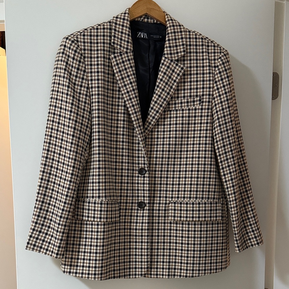 Zara Women's Black and Cream Plaid Blazer
